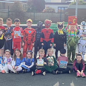 Year 1 class dressed as characters from their favorite books